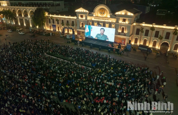 VTT Đồng Hành Chương Trình Chiếu Phim “Mưa Đỏ” Tại Quảng Trường 3-2 – TP. Nam Định